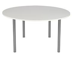 Location de mobilier : location table QUIMPERLE